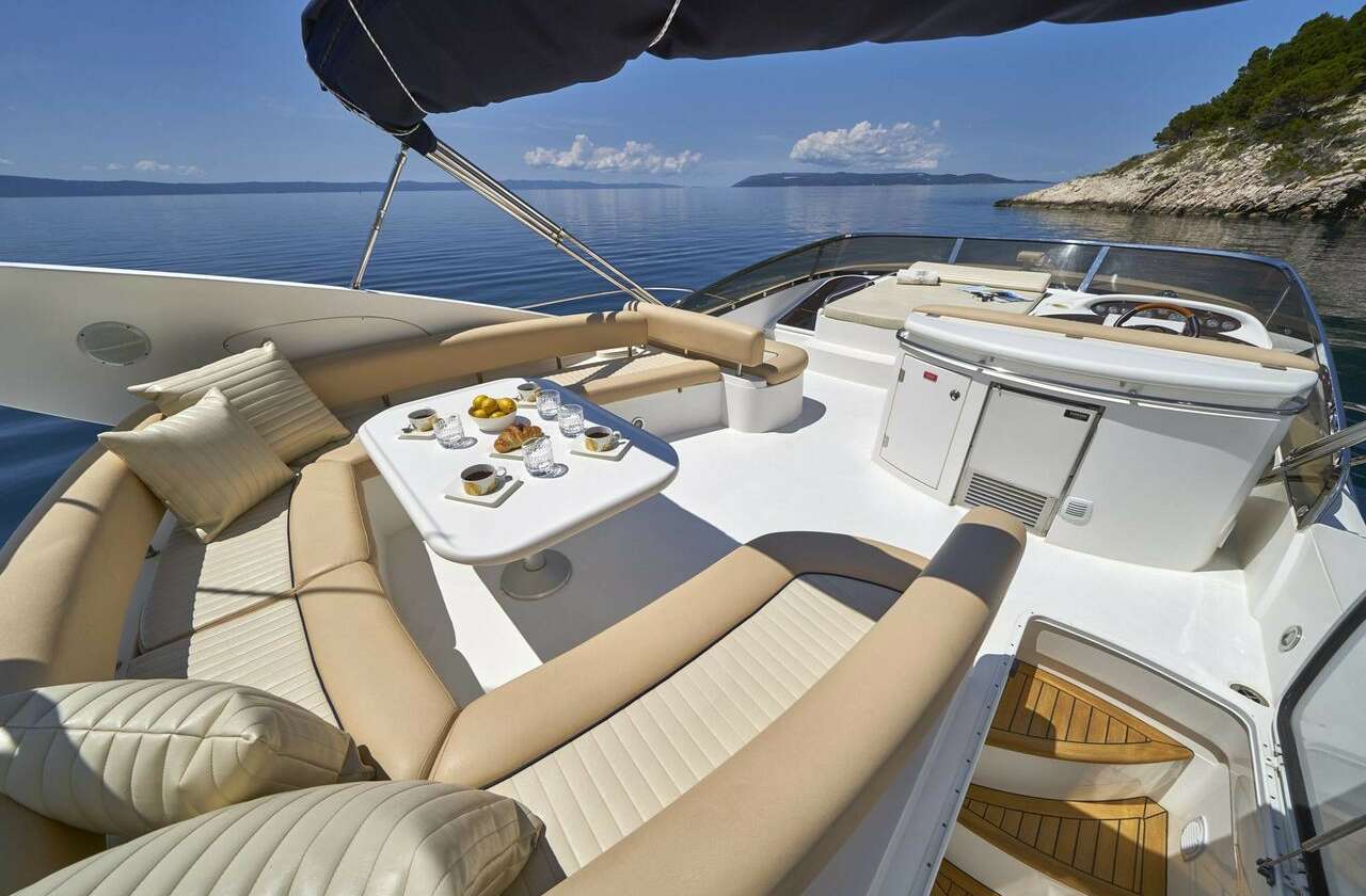 ANTIPAROS: Take a Day trip on a Luxurious Yacht