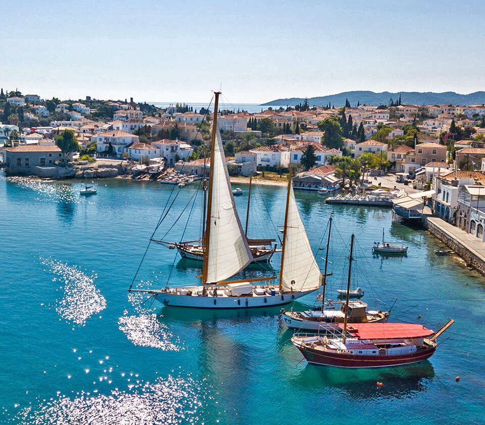 1 Day itinerary to Spetses!