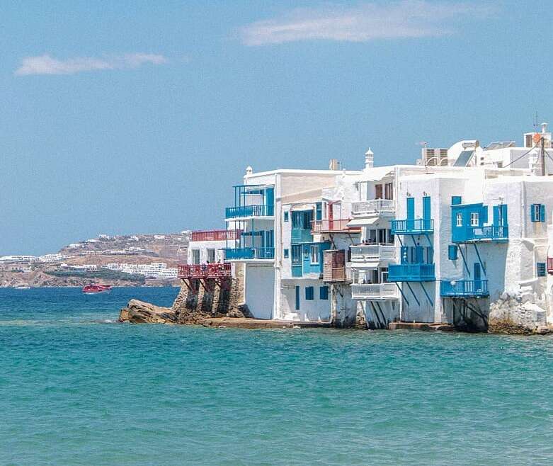 5 + 1 reasons why you must visit Mykonos!