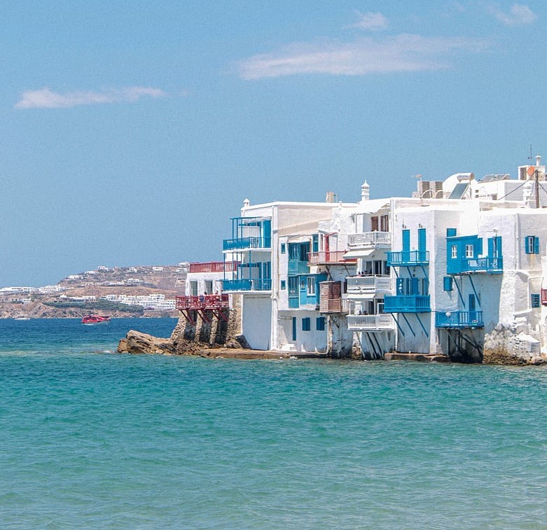 5 + 1 reasons why you must visit Mykonos!