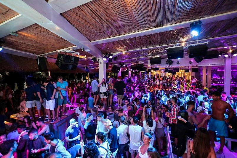 TROPICANA MYKONOS: The Hottest Club Found in a Paradise Beach